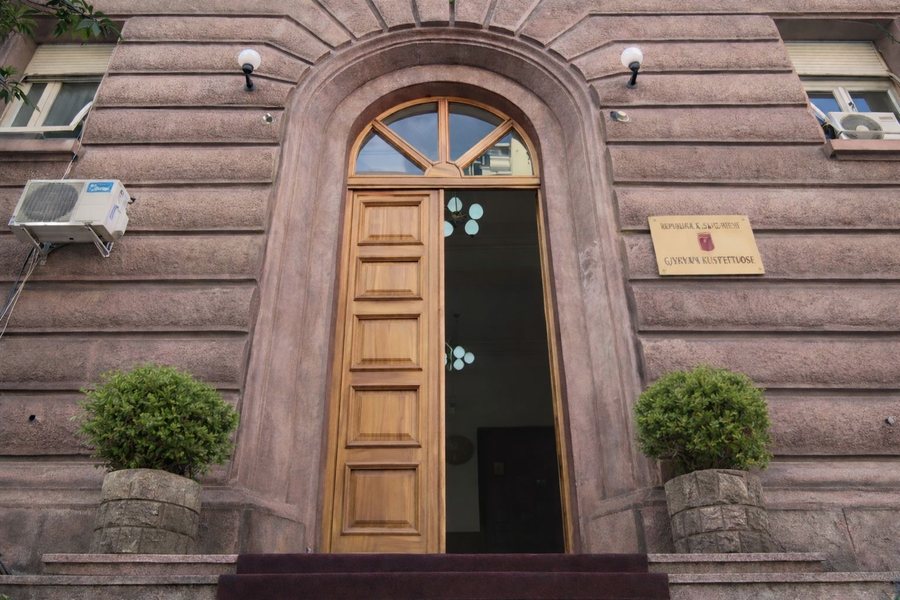 Gjykata Kushtetuese mes politikës dhe frikës. Zvarritja e vendimit