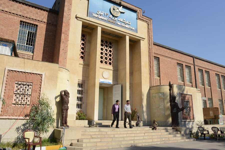 Pavar&euml;sisht nisjes s&euml; bisedimeve, Ambasada e SHBA-s&euml; u b&euml;n