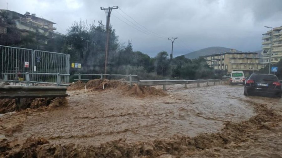 Intense rainfall creates problematic situation in Durr&euml;s and Himara