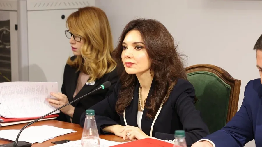 Ligji p&euml;r diplomacin&euml; shtyhet n&euml; Kuvend. Ministrja n&euml;