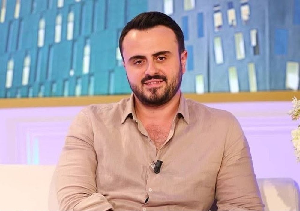 Besart Xhaferri jep leksione p&euml;r protest&euml;n, n&euml; vend q&euml;