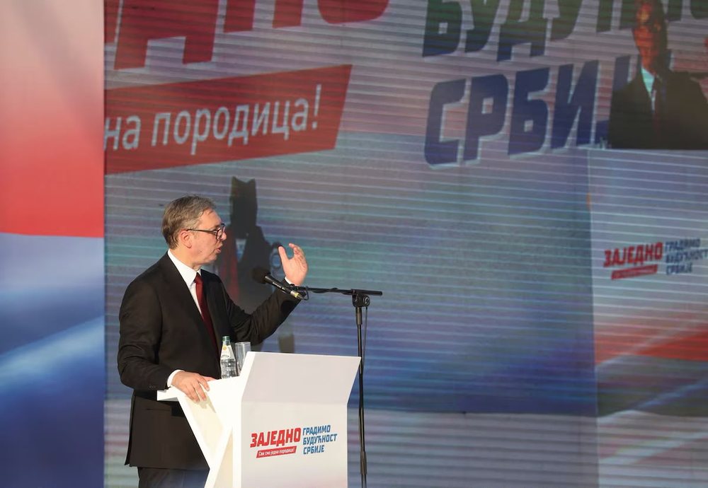 Vu&ccedil;i&ccedil; largohet nga presidenca, por jo nga pushteti? Lideri serb