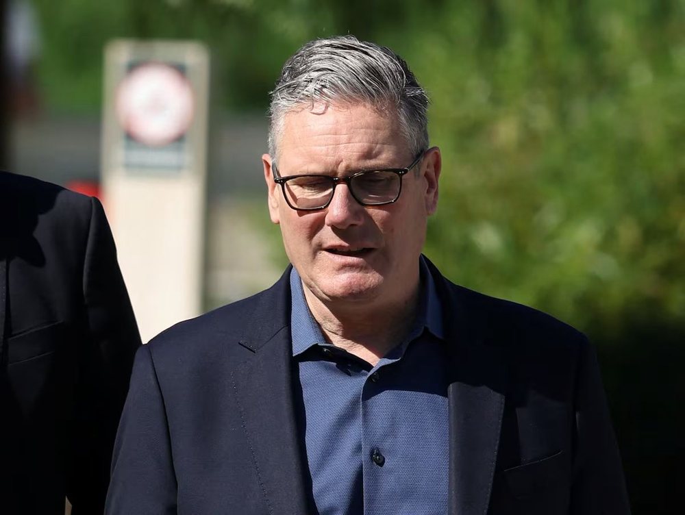 Mediat britanike: Keir Starmer mund t&euml; jap&euml; dor&euml;heqjen, qeveria