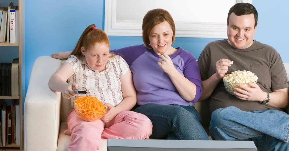 Studimi: Obeziteti n&euml; familje lidhet kryesisht me gjenet, jo me pesh&euml;n
