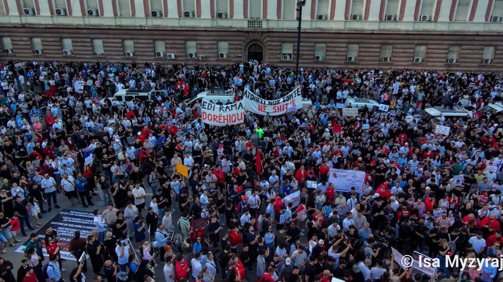 Dita e pest&euml; e protest&euml;s, mij&euml;ra qytetar&euml; para