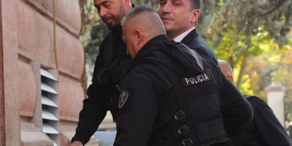 Komisioni i Reform&euml;s Territoriale k&euml;rkon d&euml;gjes&euml; me Veliajn,