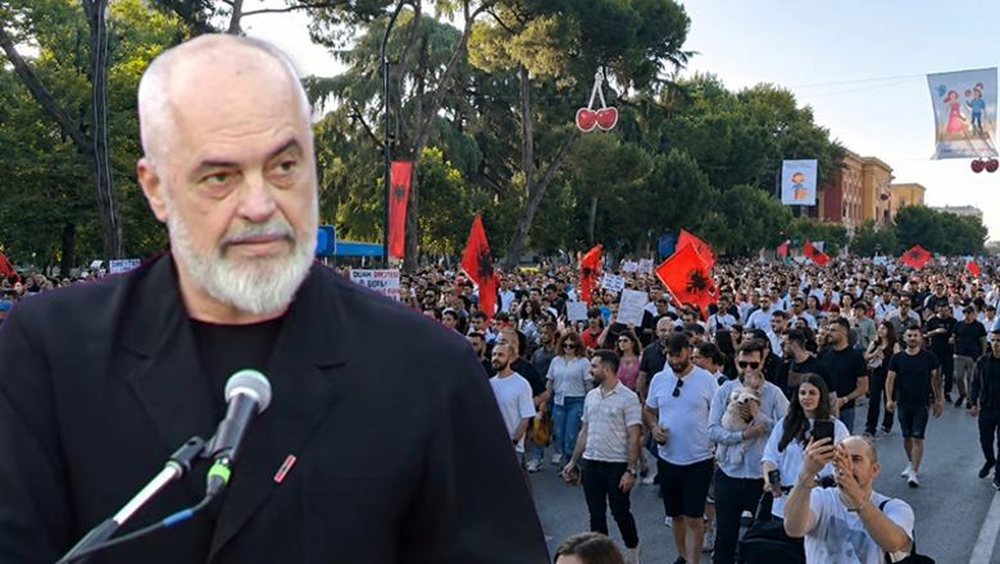 Rama nga Berati: &ldquo;Pseudo-mysliman&euml; po p&euml;rhapin legjend&euml;n se