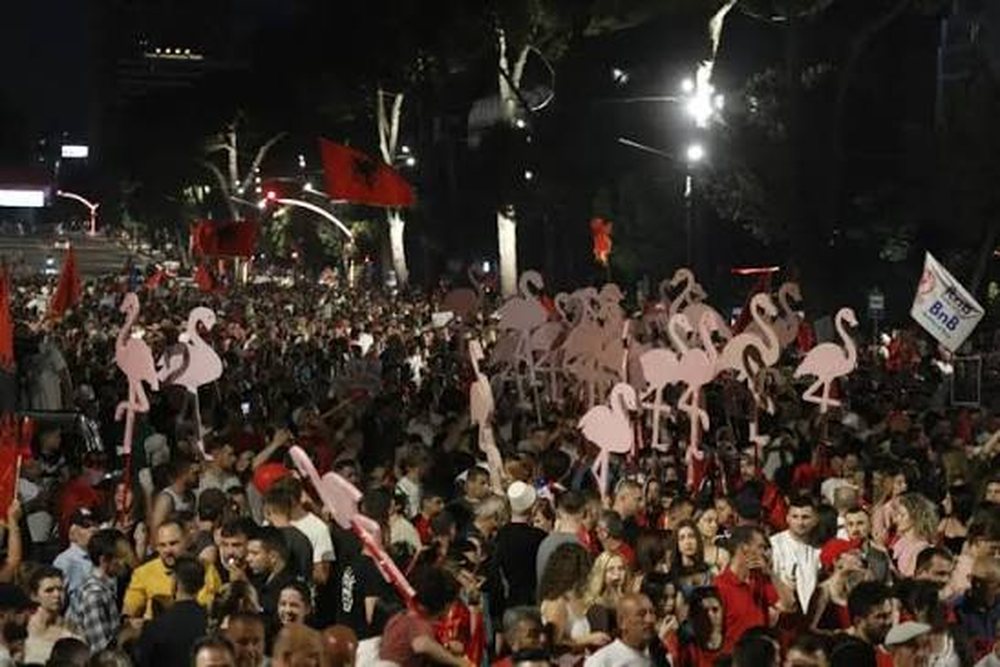 Dita e 26-t&euml; e protest&euml;s, qytetar&euml;t p&euml;rs&euml;risin 5