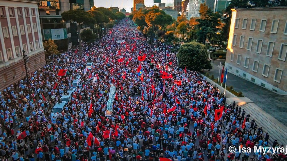 Diaspora vendos t&euml; kaloj&euml; nat&euml;n para Kryeministris&euml;,