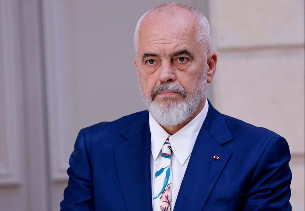 Rama pas bllokimit t&euml; rrug&euml;s s&euml; Rinasit: Protesta po d&euml;mton