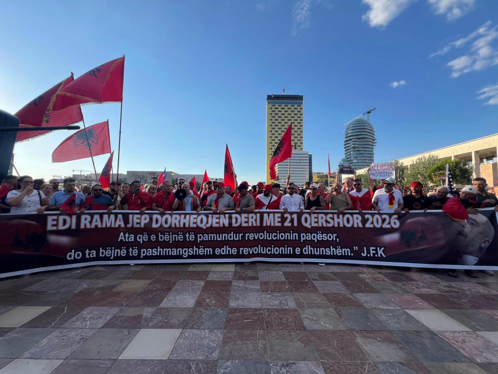 Dita e 21-t&euml; e protest&euml;s, diaspora ndryshon ritmin e tubimit;