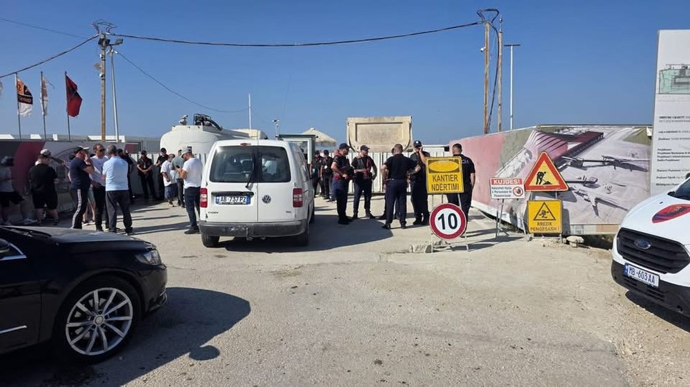Pacolli apelon SPAK-un: Grupet kriminale po bllokojn&euml; punimet n&euml;