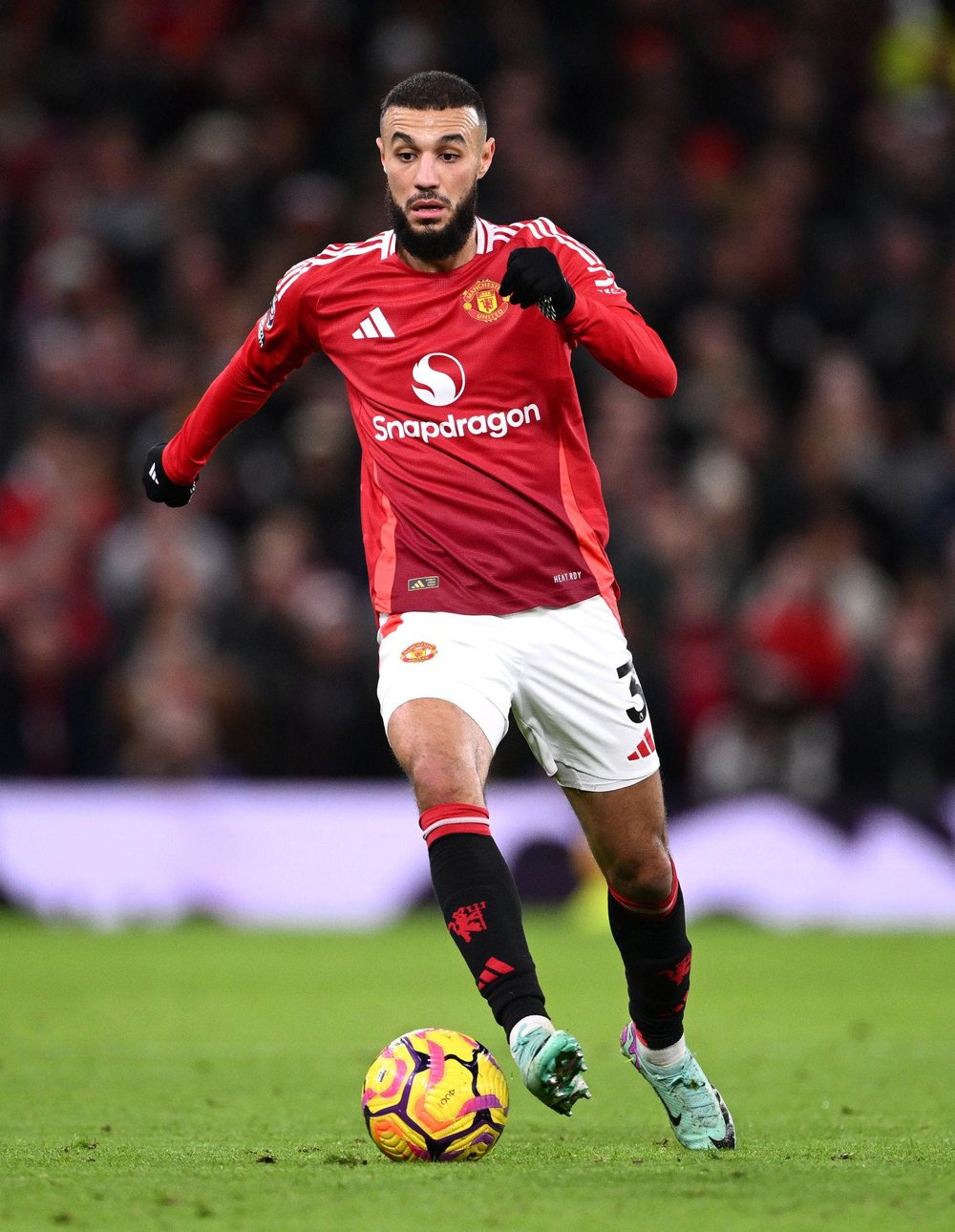 Nga Manchester United te xhamia? Mazraoui zbulon planet p&euml;r t&euml;