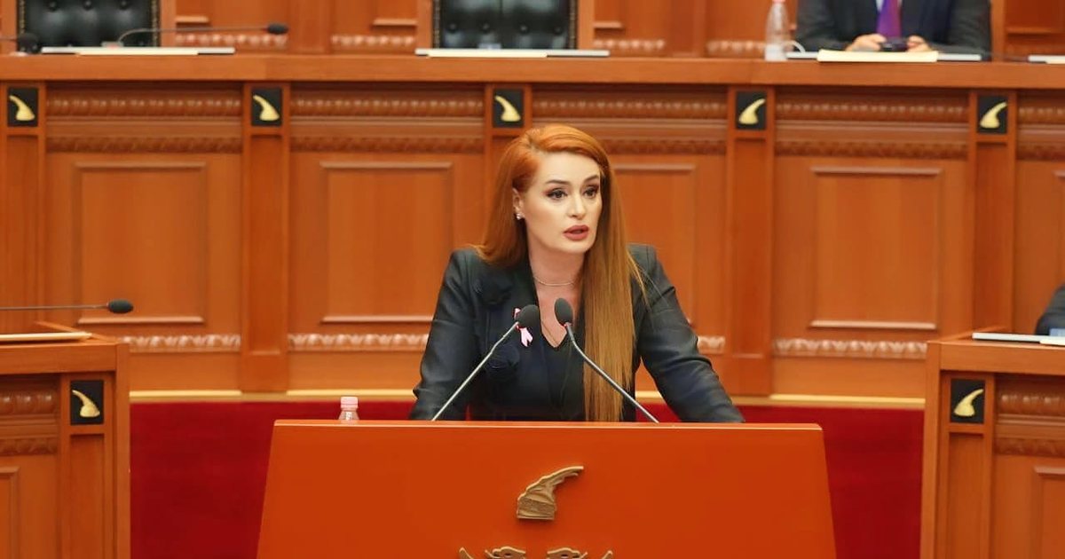 armela-krasniqit-i-mbaron-mandati-kuvendi-hap-garen-per-pasuesin-a-do-jete-sonila-bejtja
