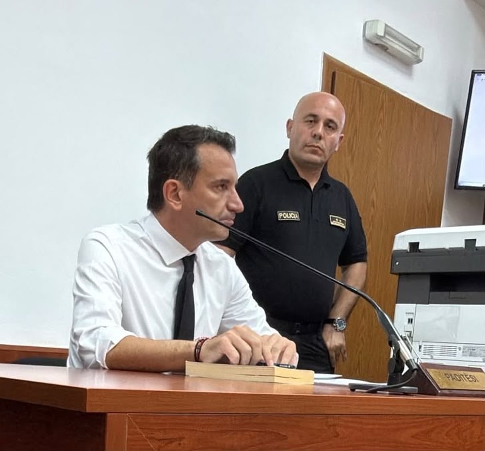 Shtyhet seanca p&euml;r padin&euml; e Erion Veliajt ndaj Ols Dados, procesi