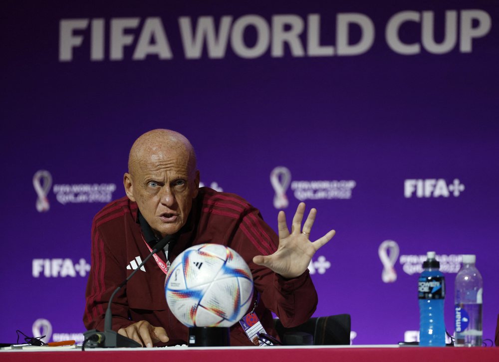 FIFA mbron arbitrat pas polemikave n&euml; Argjentin&euml;-Egjipt: Askush nuk
