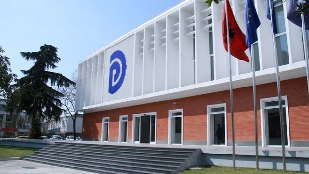PD publikon p&euml;rb&euml;rjen e Kryesis&euml; s&euml; re