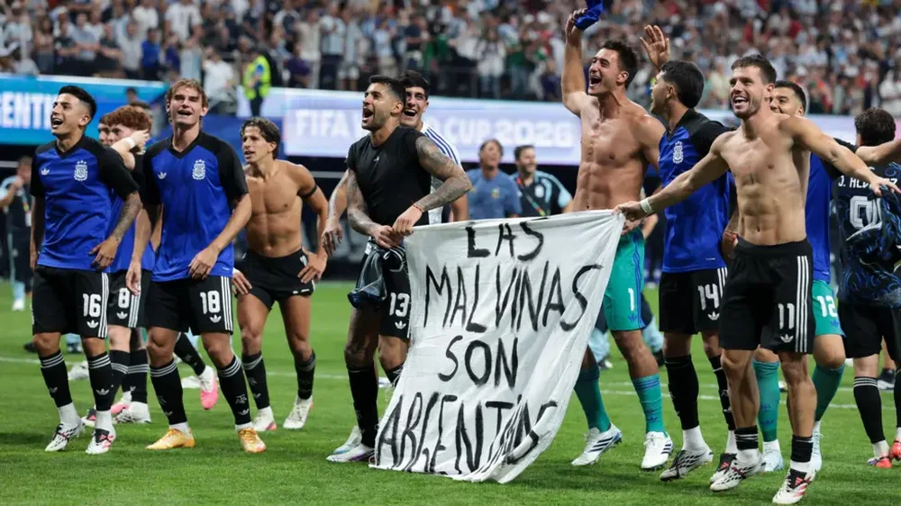 Argentina rrezikon nd&euml;shkim nga FIFA pas mesazhit p&euml;r Ishujt Falkland