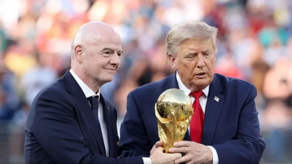 Trump k&euml;rkon kreun e FIFA-s n&euml; krye t&euml; OKB-s&euml;, Gianni