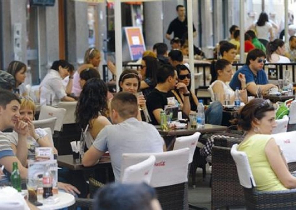 Shqip&euml;ria, rekord n&euml; Europ&euml; p&euml;r pesh&euml;n e bar-kafeneve