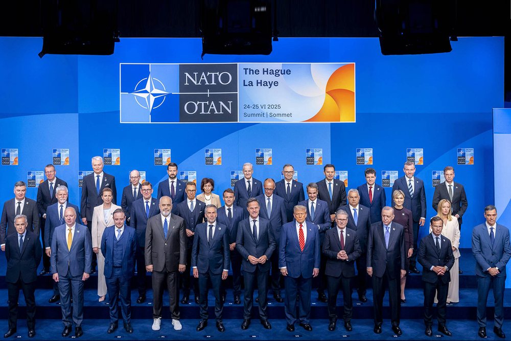 Samiti i NATO-s n&euml; Shqip&euml;ri vihet n&euml; pik&euml;pyetje, Bloomberg: