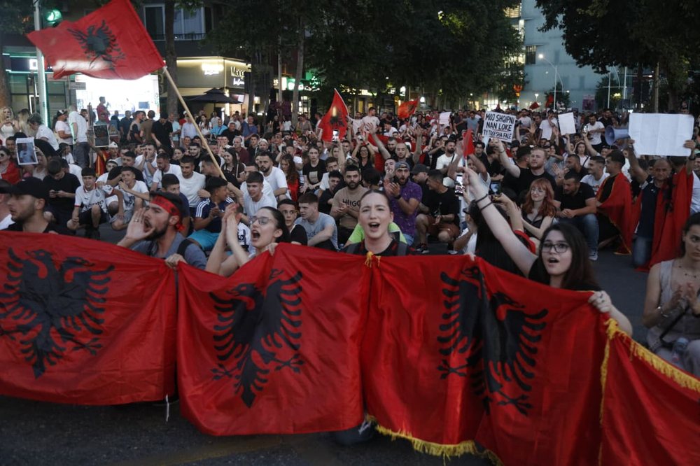 Protesta qytetare hyn n&euml; dit&euml;n e 50-t&euml;, m&euml; 23 korrik marshon