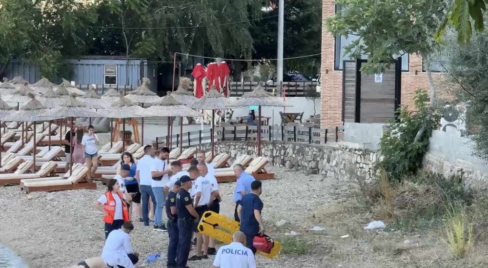 Aksident me mjet lundrues n&euml; Vlor&euml;, plagoset r&euml;nd&euml; nj&euml;
