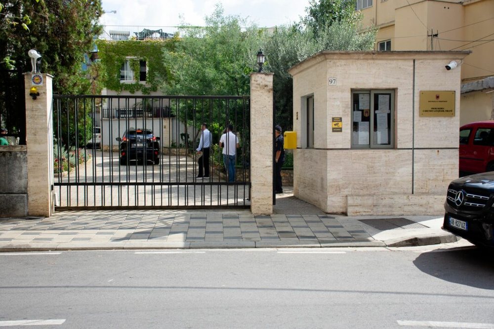 Trafik droge, Prokuroria sekuestron dy apartamente dhe nj&euml; garazh t&euml;