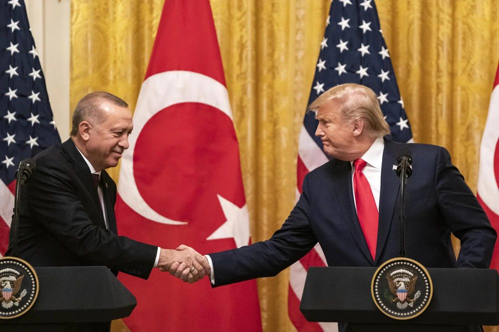 Trump heq sanksionet ndaj Turqis&euml;: Nuk nd&euml;shkojm&euml; miqt&euml;