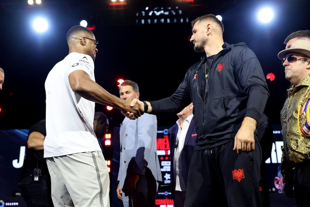 Zbulohen shumat q&euml; fituan Joshua dhe Prenga pas duelit n&euml; Arabin&euml;