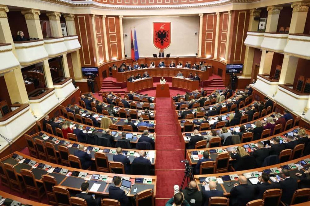 Kuvendi mblidhet sot n&euml; seanc&euml; plenare, PD vendos nj&euml; or&euml;