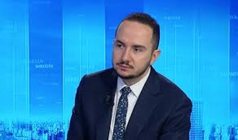 Ervin Salianji 'sfidon' Berish&euml;n: Njofton takim n&euml;