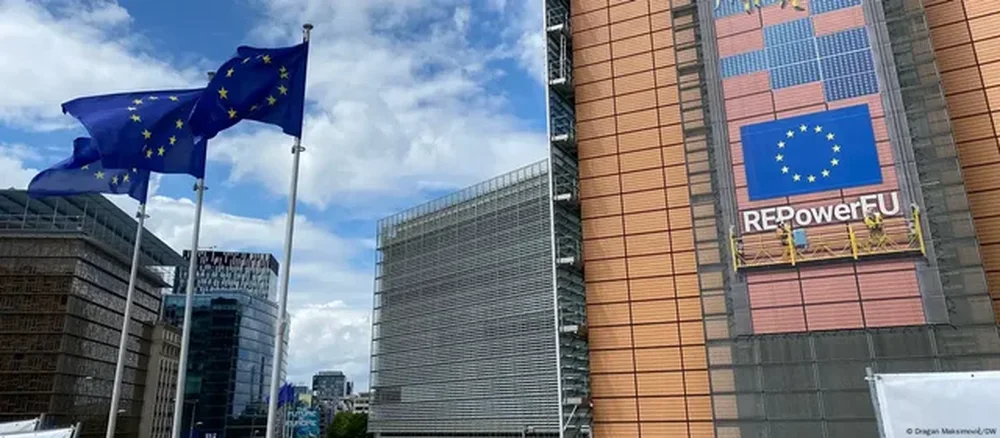 Parlamenti Evropian kërkon heqjen e masave ndëshkuese ndaj