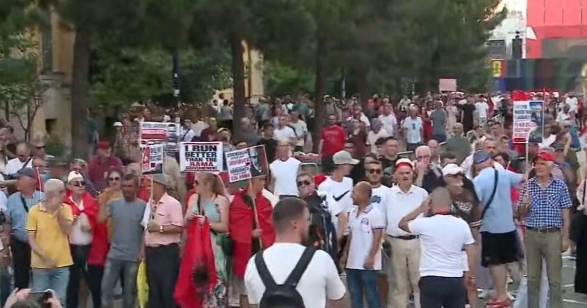  Kanë prishur qetësinë    Policia e Tiranës nis procedim penal ndaj 31 protestuesve