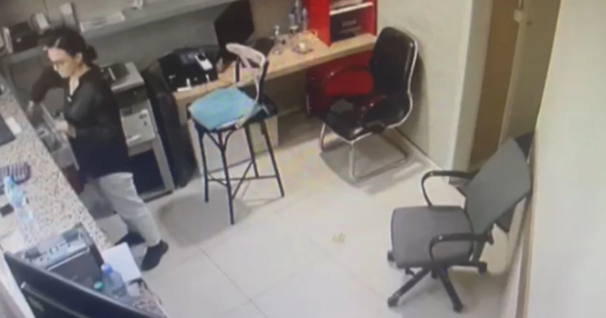VIDEO  Punonjësja grabit 5 mijë euro nga exchange në Tiranë  në ditën e parë të punës