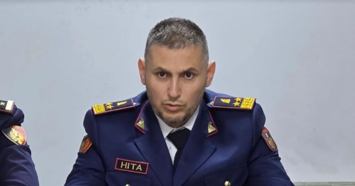 Skënder Hita pezullon kryekomisarin dhe nënkomisarët e Shkodrës  pas zbulimit të një plantacioni droge  një qytetar i çoi mesazh kryepolicit Hita 