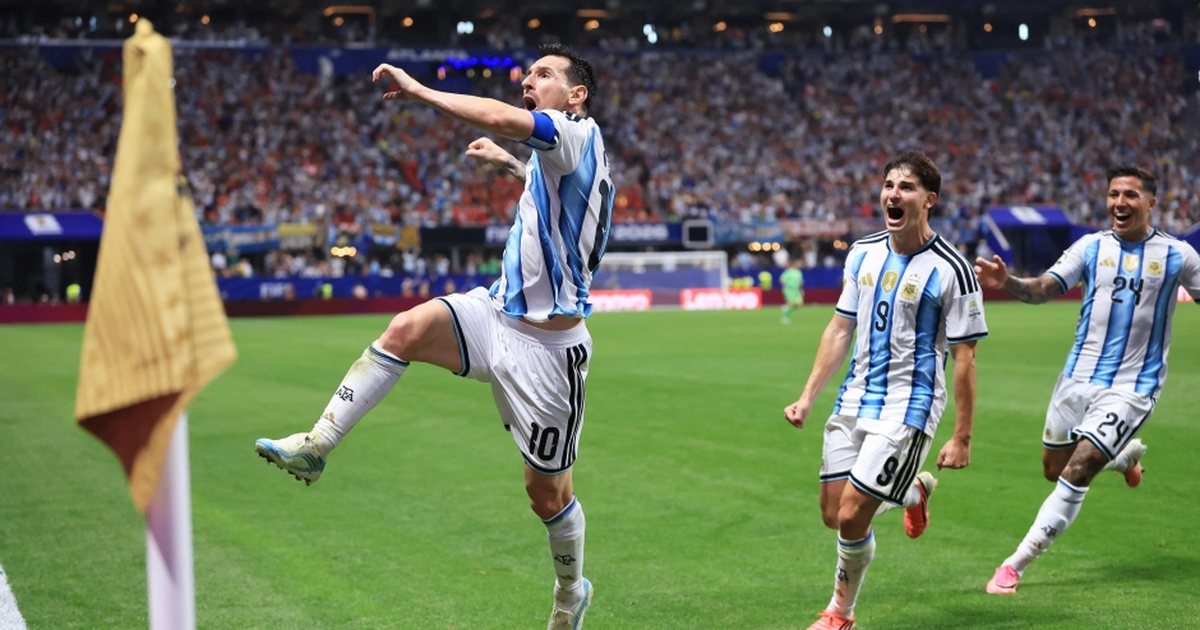 Përmbysje e çmendur e Argjentinës ndaj Egjiptit  Shënojnë 3 gola në 13 minuta dhe Messi fluturon në çerekfinale 