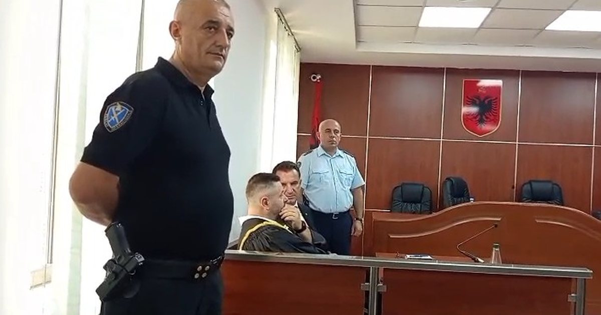 Gjyqi në Administrative  Ish prokurori Tom Deda kërkon të bëhet palë kundër Dados  U shkarkova nga detyra që të emërohej ai