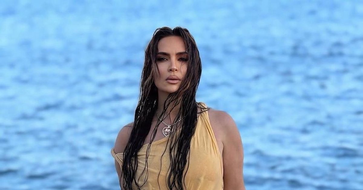 Rozana Radi ndahet nga partneri  Këngëtarja feston ditëlindjen  single 