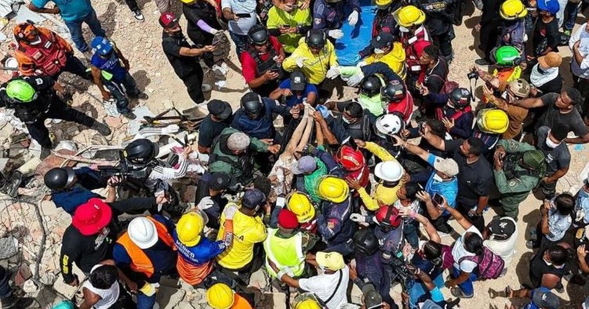 5 ditë pas tërmetit në Venezuelë  nxirren gjallë nga rrënojat dy 11 vjeçarë  Bilanci shkon në 1 450 viktima