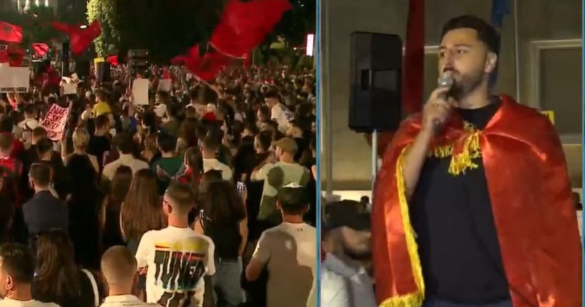  Këta e shitën të gjithë vendin    Protestuesi nga Prishtina  Kryeministri duhet të bashkëpunojë me Kurtin dhe jo me serbin 