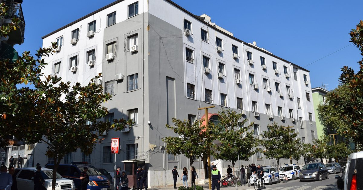 Tjetërsimi i pronave në bregdet  gjykata e Durrësit lë në fuqi masat e sigurisë për të dyshuarit 