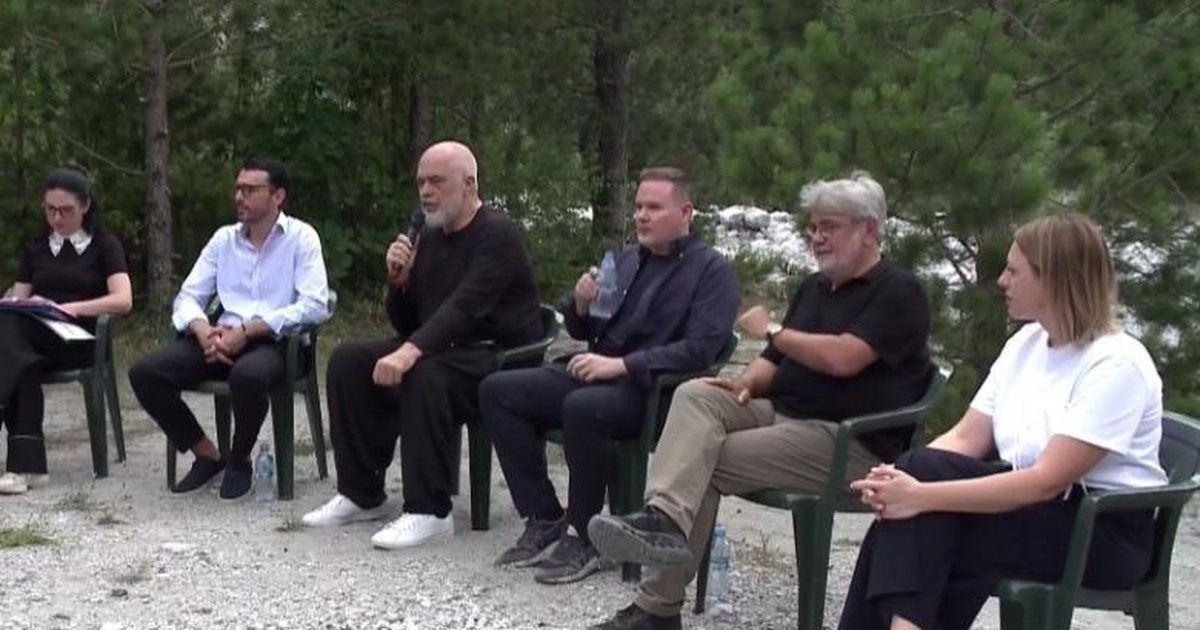protestuesit-i-kerkojne-anulimin-rama-refuzon-te-terhiqet-nga-paketa-e-maleve-nuk-anulohet