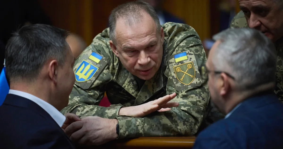 Kriza politike dhe ushtarake trondit udhëheqjen e Ukrainës