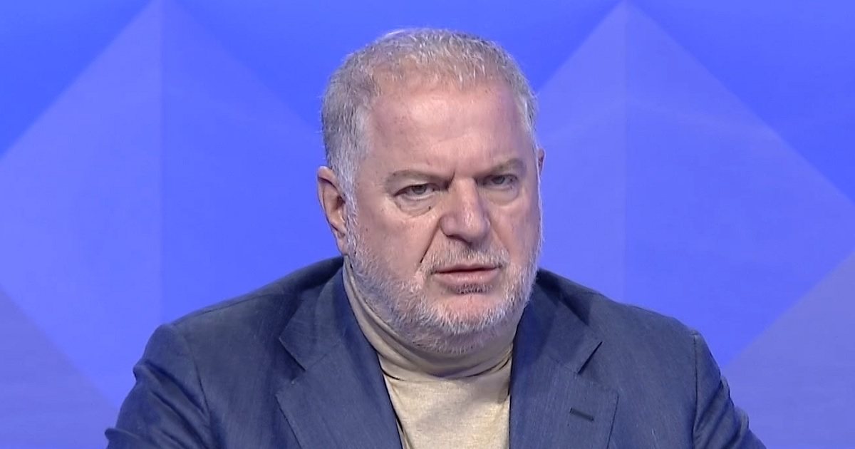 Habit Baton Haxhiu  Protestuesit po ndotin ambjentin  duhet shumë ujë për të prodhuar pankartat