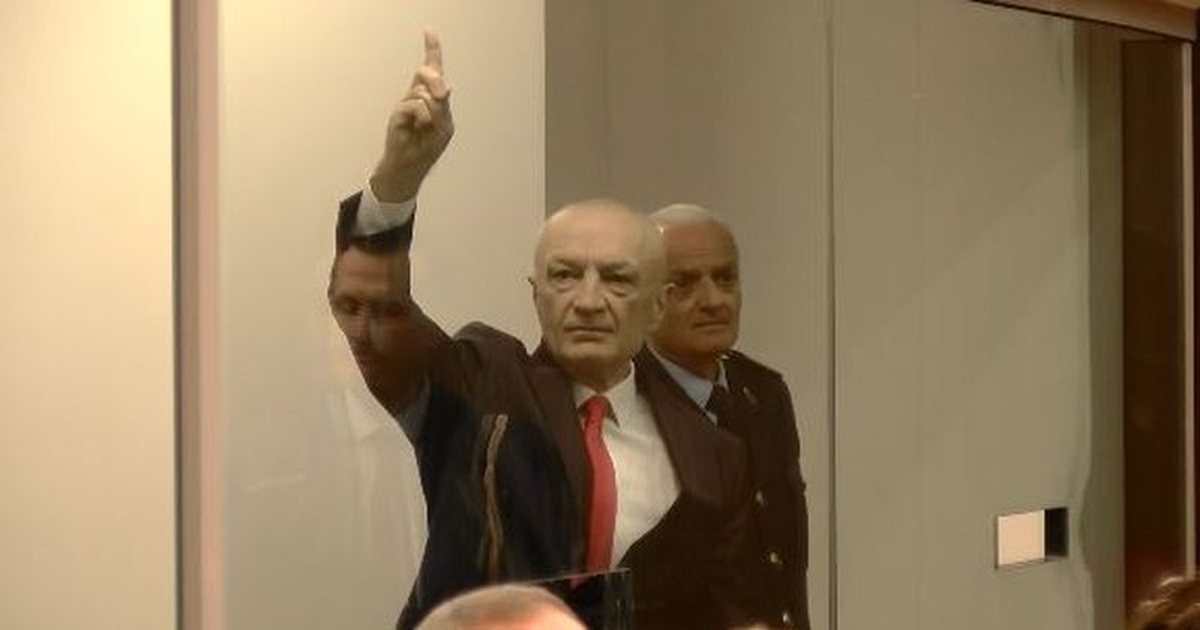 Revolta e Ilir Metës  Qeveria zgjedh të financojë hormone falas për transgjinorët  se e kanë axhendë shkatërrimin e familjes