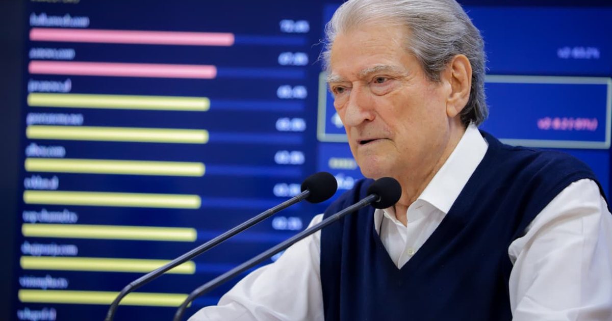 Largimi i Marjana Koçekut nga PS  reagon Berisha  Thirrja për deputetët socialistë 
