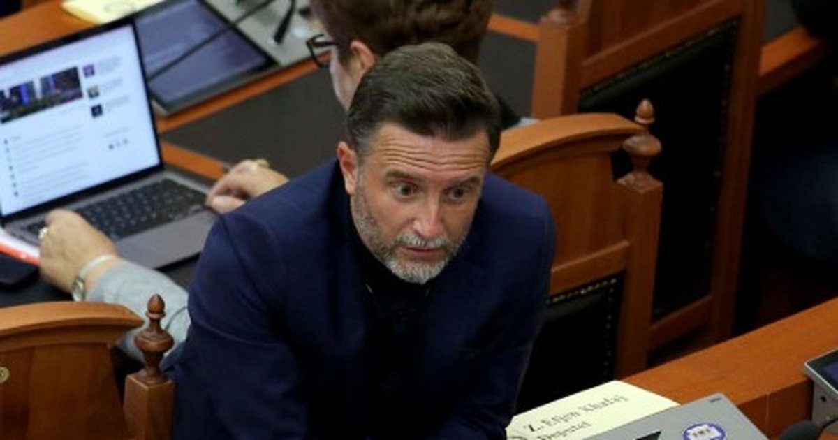  I pyet për vezë të përgjigjen për bomba   Braçe kritikon  Tatimeve   S përgjigjen se nuk u pëlqejnë ato që them unë  po punë e madhe 