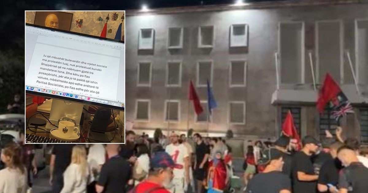 Protestuesit poshtë zyrës së tij  Rama shkruan fjalimin e nesërm me zërat e tyre në sfond  Më ekzalton ky kori  Rama jepe dorëheqjen 