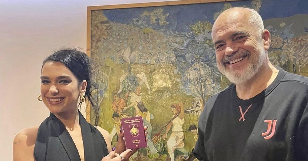 Debati për Zvërnecin  Dua Lipa kritikon Qeverinë shqiptare  Nuk mund të flasim për historinë pa folur për Shqipërinë sot